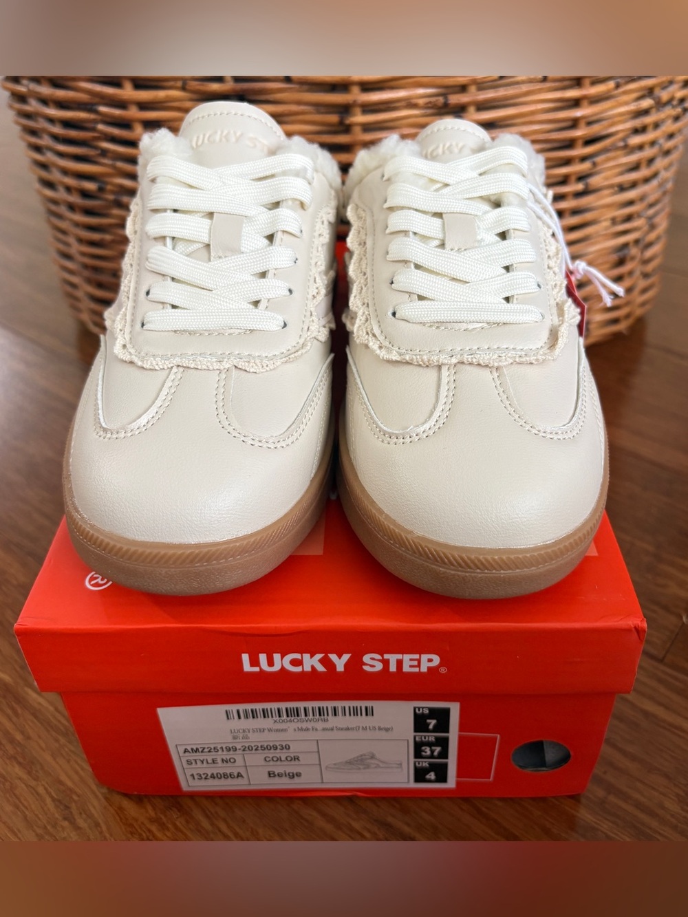 NWT Lucky Step Sneaker Mule Cream Leather Look Crochet Lace Trim Fleece Lined 7 - Picture 4 of 7